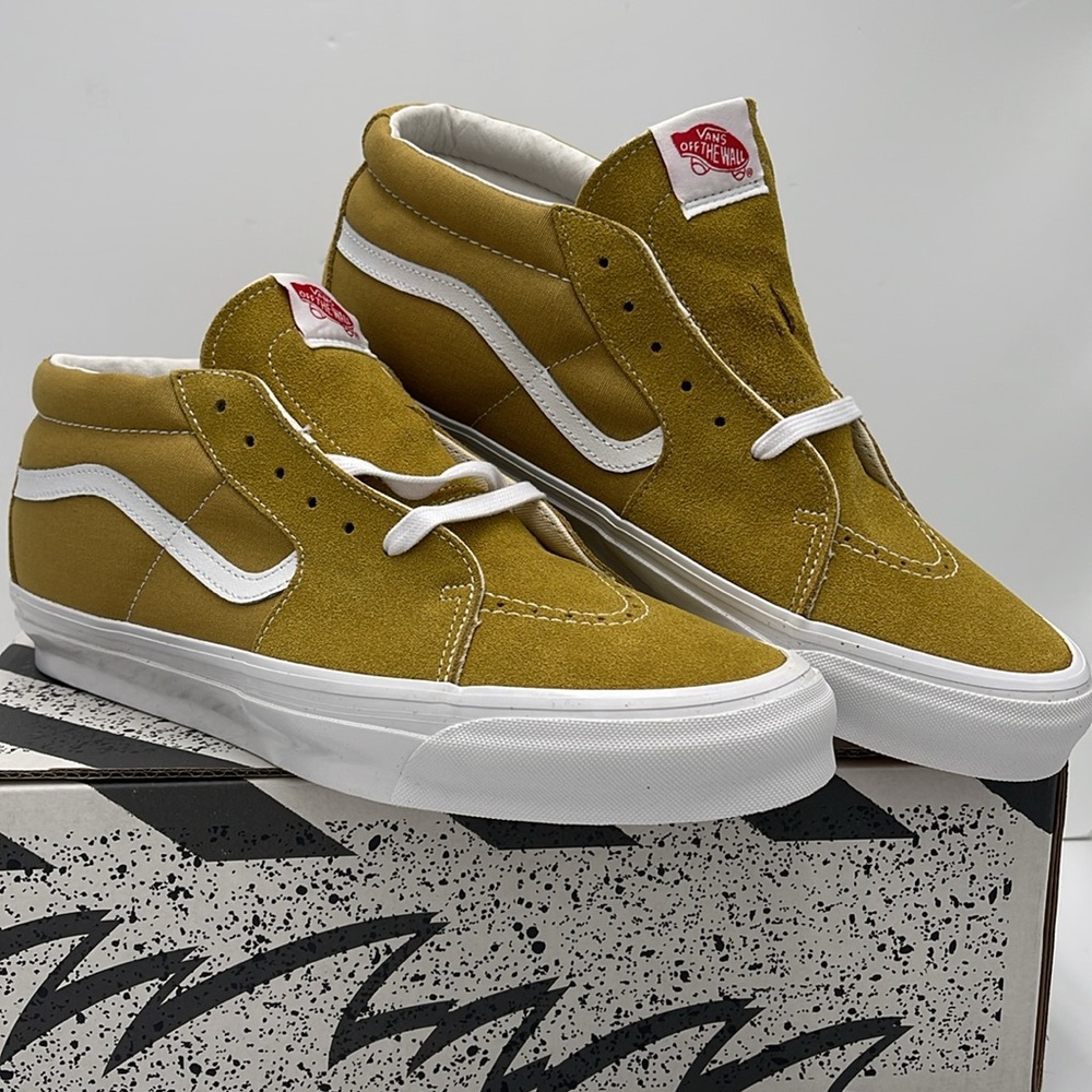 Vans Men’s Mustard High-Top 0g Sk8-Mid Lx
Suede/Canvas Tobacco/White
VN0A4BVCN2X - Picture 4 of 16